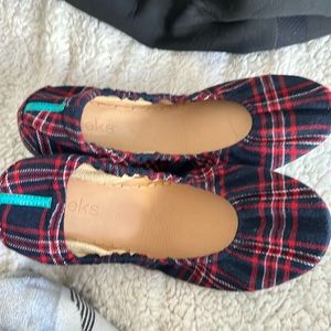 TIEKS size 9 brand new, never worn